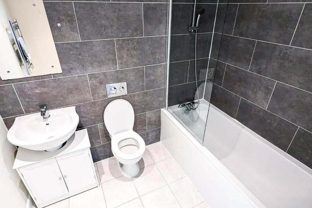 1 Bedroom City Centre Apartment Birmingam Exterior foto
